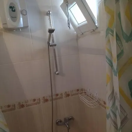 светлая с отдельной кухней и ванной 1+1 Apartamento *