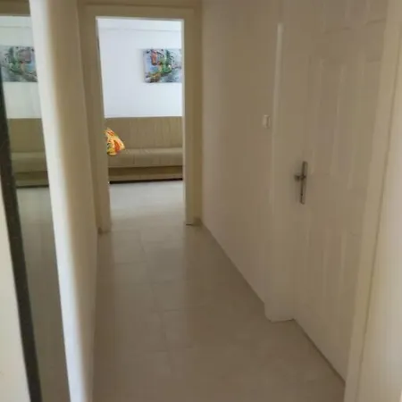 Apartamento светлая с отдельной кухней и ванной 1+1 *