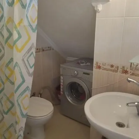 светлая с отдельной кухней и ванной 1+1 Apartamento